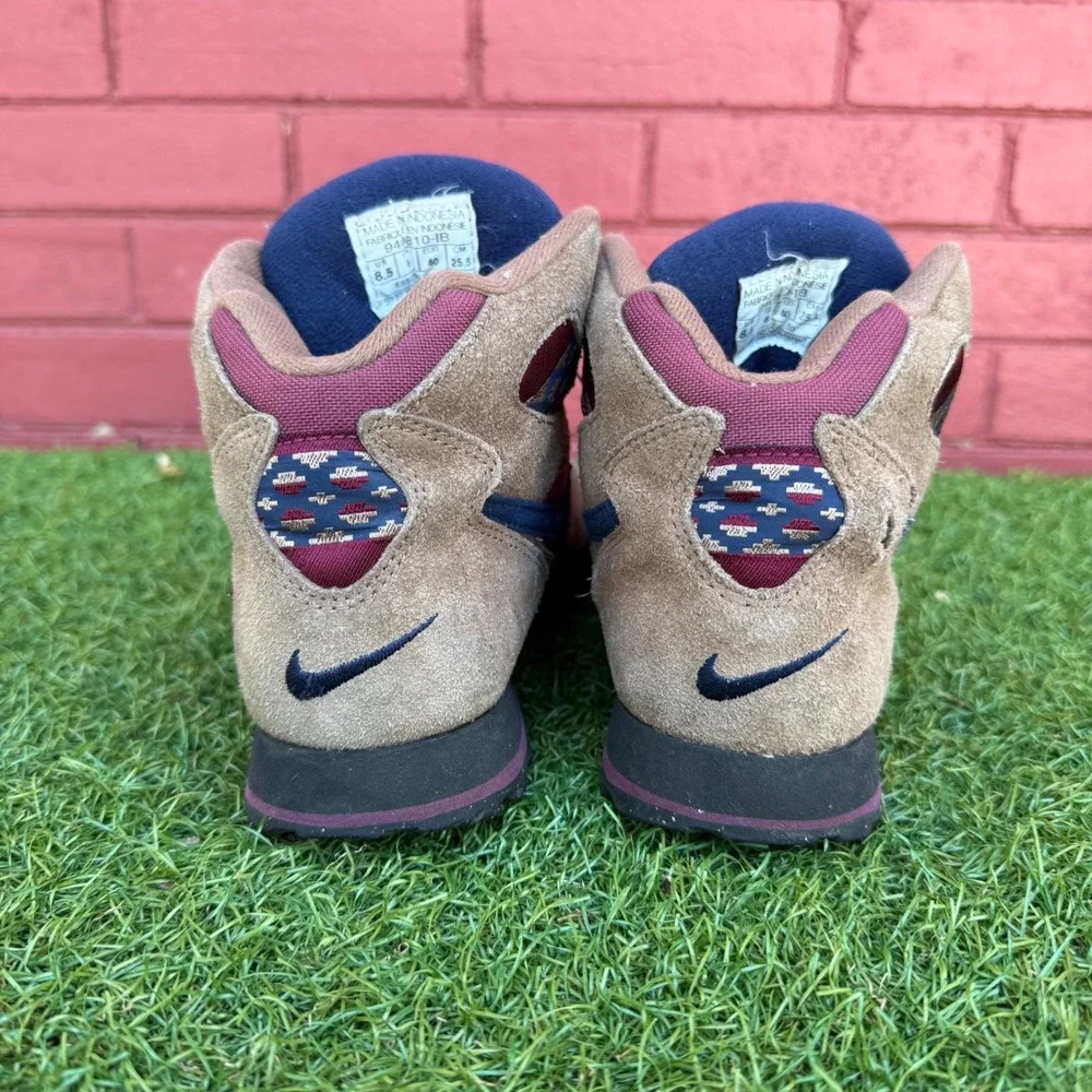 Vintage 90s Nike ACG Hiking Boots Caldera Brown Burgundy Blue Women 8.5 Gorpcore